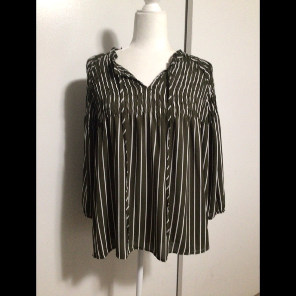 a.n.a women olive green/ cream blouse